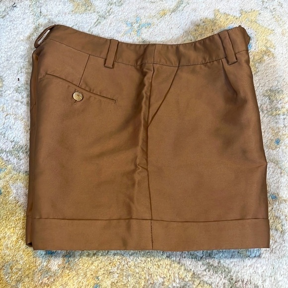 ⭐️H&M,Rich Tan Shorts,Cuffed w/Pockets, EUC, Dress Up or Down, Size 8 - Picture 2 of 11
